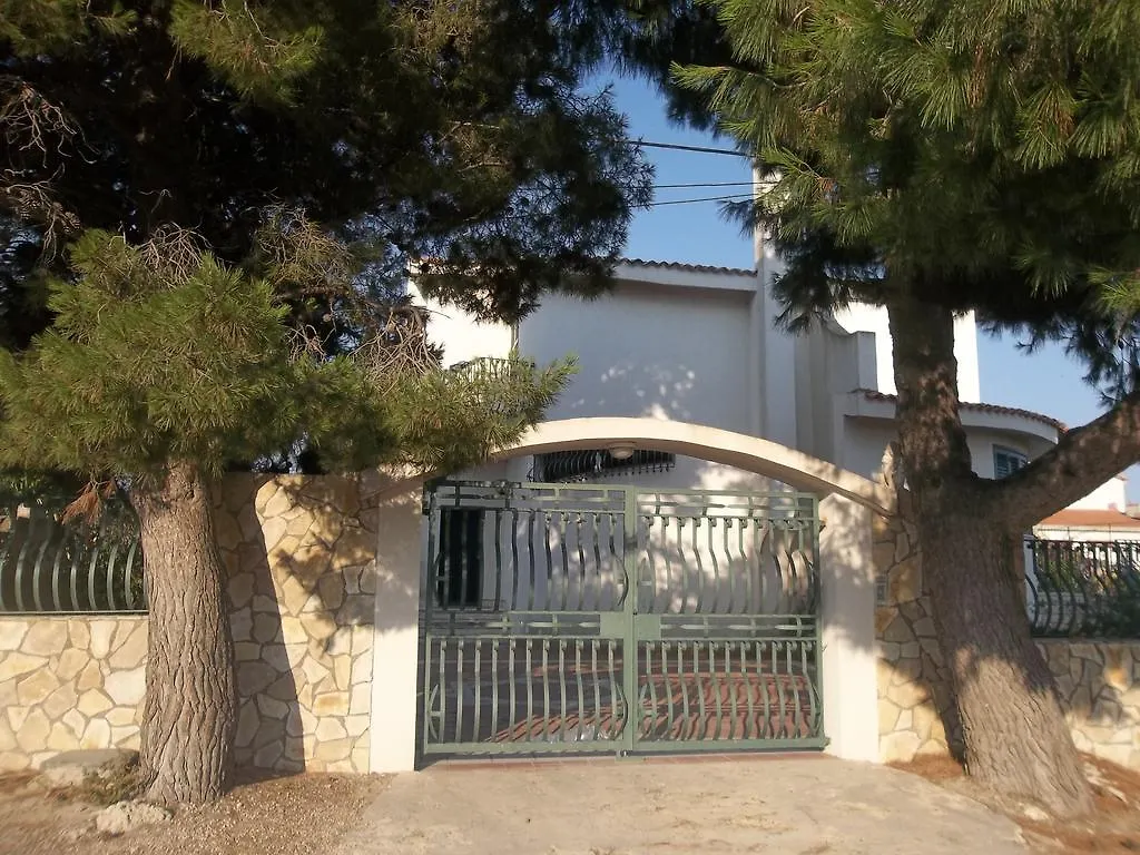 Casa Vacanze 2 Pini Villa Licata