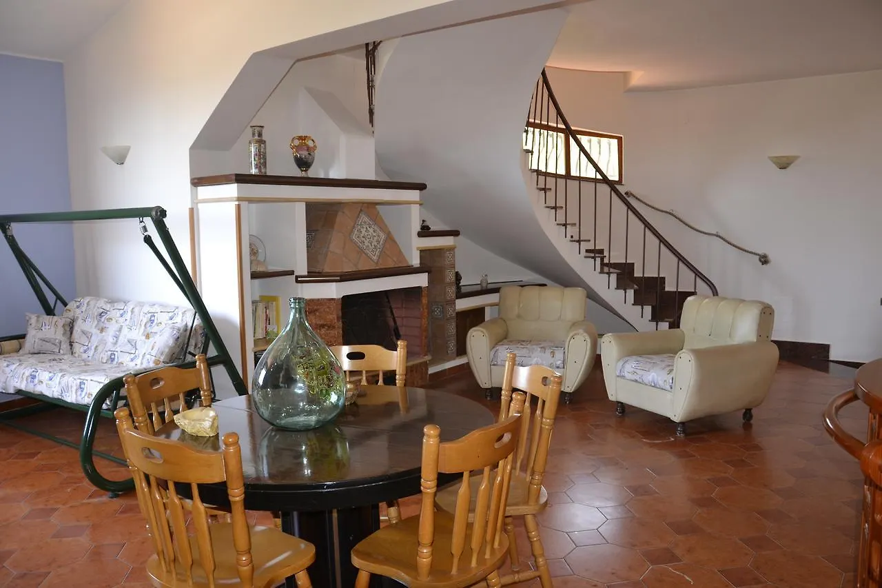 Casa Vacanze 2 Pini Villa Licata Vakantiehuis
